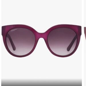 🆕 Women’s Salvatore Ferragamo sunglasses